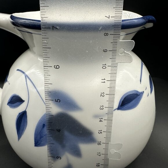 Vtg Blue Tulip Pitcher Home by Target Cottagecore Shabby Chic Farmhouse Kitchen - Picture 16 of 16